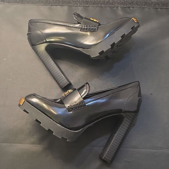 BRAND NEW KARL LAGERFELD PARIS VIRNA HIGH HEEL PATENT LEATHER SHOE - Picture 8 of 16